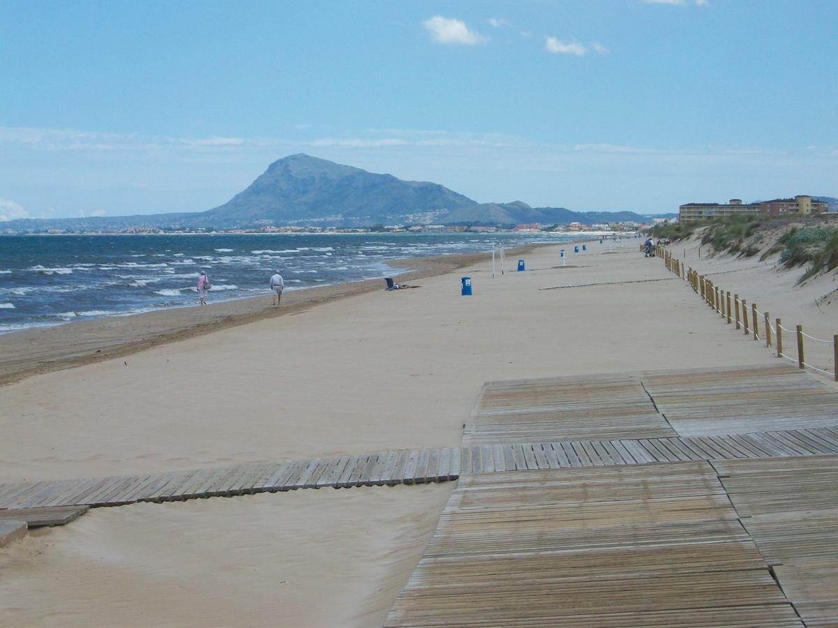 Roderic - Apartamento Junto Al Mar 奥利瓦 外观 照片